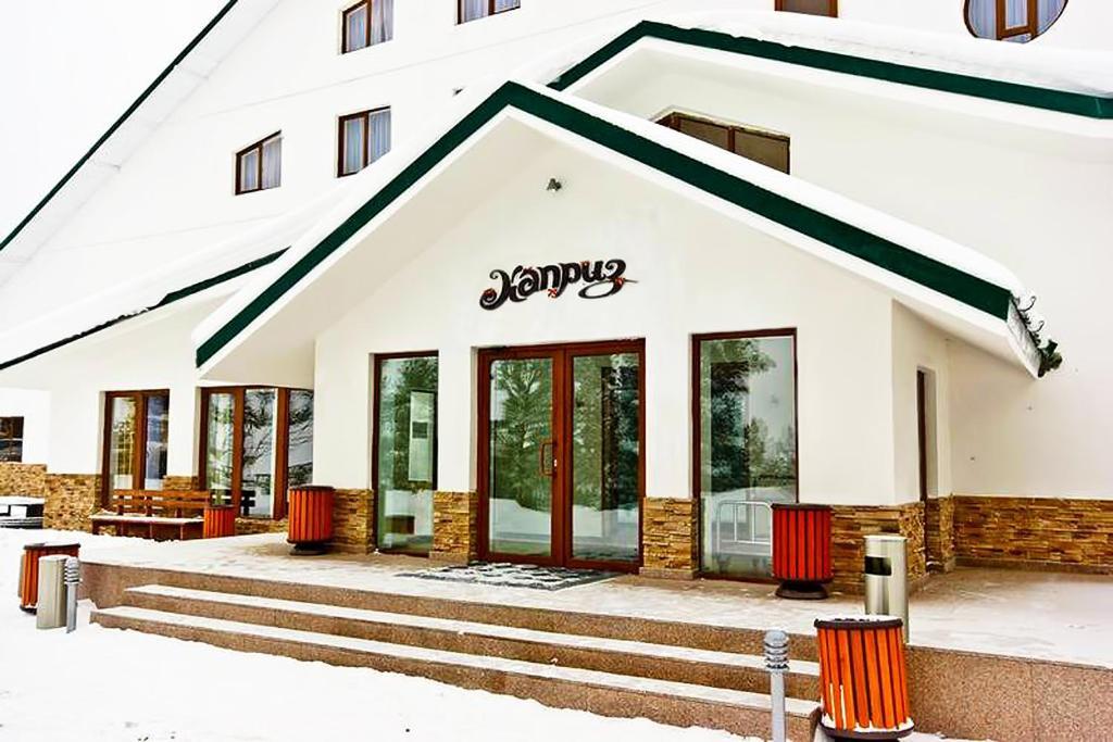 Kapriz Karakol Hotell Eksteriør bilde